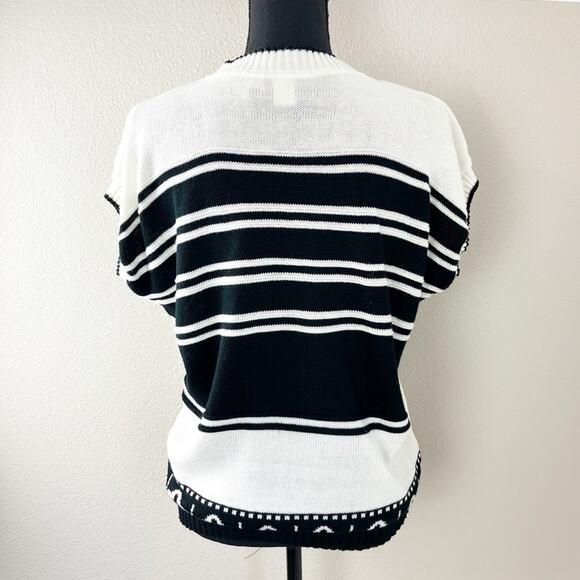 Vintage Jaclyn Sport Knit Sweater Black & White Geometric Stripe USA Made Small - Picture 3 of 6